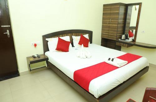 Ganapathichettikulam Hotel | Hotel Priso