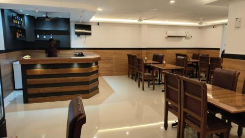 Chengannur Hotel | Hotel Priya