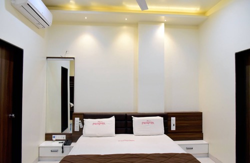 Satara Hotel | Hotel Pushpak Satara
