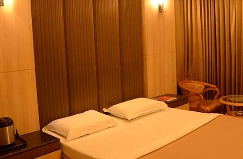 Gopalapuram Hotel | Hotel Raamus