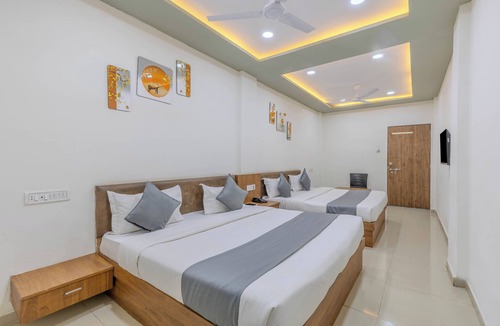 Panch Mahals District Hotel | Hotel Radhe