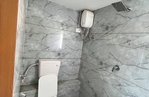 Gandhinagar Hotel | Hotel Radhe Kuudasan