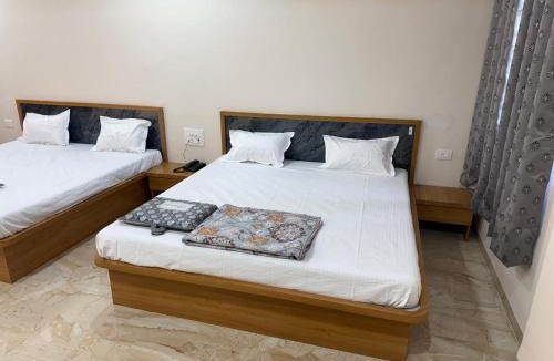 Shirpur Cabin | Hotel Radhika Residence