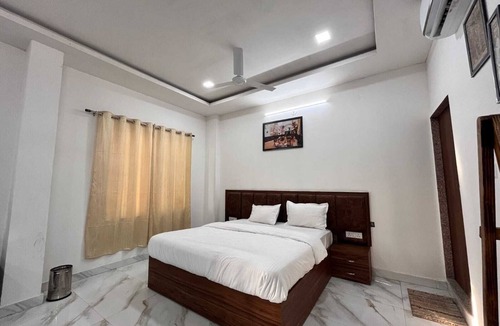 Uchiyarda Hotel | Hotel Raj Villas Palace