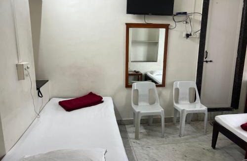 Central Pune Cabin | Hotel Rajmandir