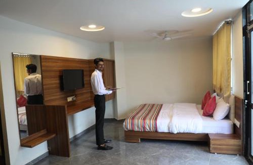 Mahesana Hotel | Hotel Rajpath Inn
