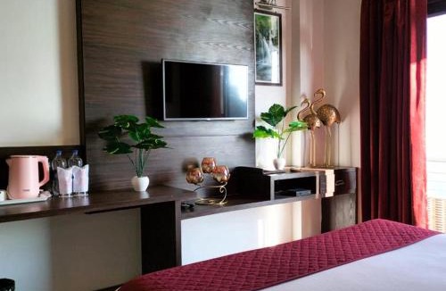 Lansdowne Hotel | Hotel Ravine Palace