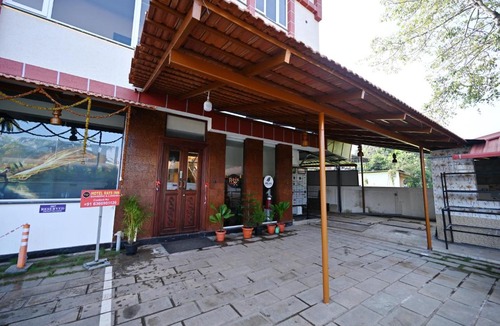 Beltangadi Hotel | Hotel Rays Inn and Pegs Family Restaurant