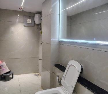 Vadodara Hotel | Hotel Red Rose