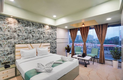 Wagholi Hotel | Hotel Regal Heaven