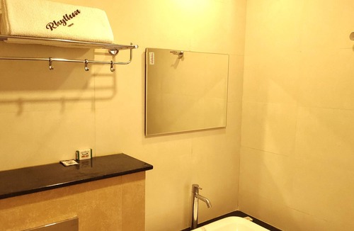 Tiruchirappalli Hotel | Hotel Rhythm Grand Suite