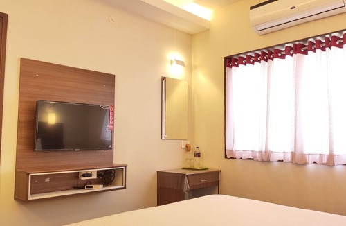 Tiruchirappalli Hotel | Hotel Rhythm Grand Suite