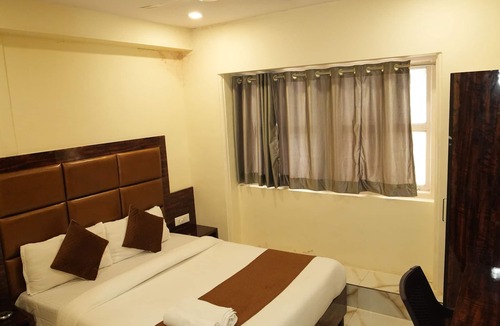 Girgaon House | Hotel Rinza Residency