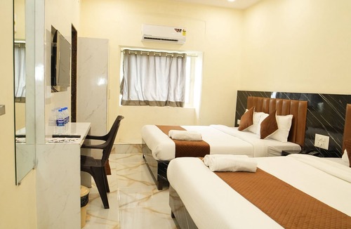 Girgaon House | Hotel Rinza Residency