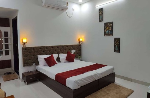 Sojat Hotel | Hotel Rishi Excellency