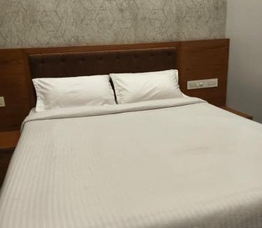 Mananthavady Hotel | Hotel Riviera