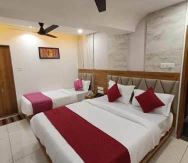 Ahmedabad Bed & Breakfast | Hotel RK ICON