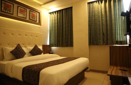 Ahmedabad House | HOTEL RK PALACE