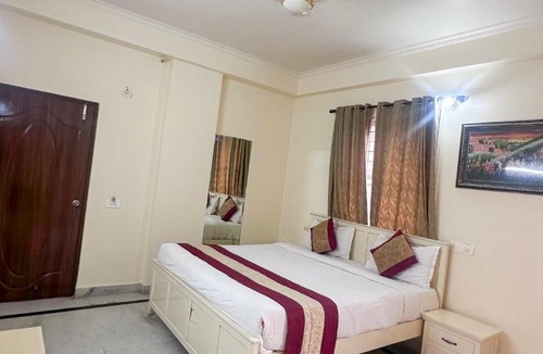 Amer Fort Road Hotel | Hotel Roselle Heights