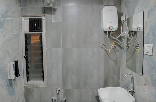 Adajan Hotel | Hotel Royal Accord