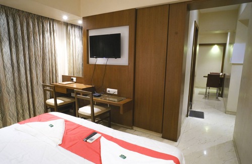 Thane Hotel | Hotel Royal Classic