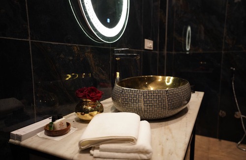 Amar Sagar Pol Hotel | Hotel Royal Haveli