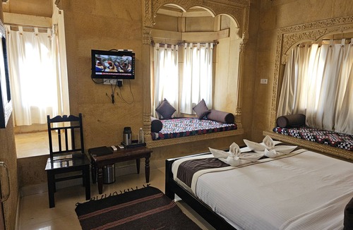 Amar Sagar Pol Hotel | Hotel Royal Haveli