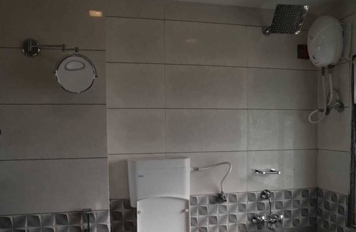 Vadodara Hotel | Hotel Royal King