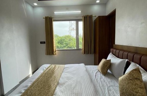 Central Area Hotel | Hotel Royal NX,Udaipur