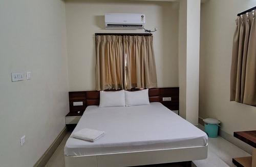 Islampur Hotel | Hotel Royal Paradise