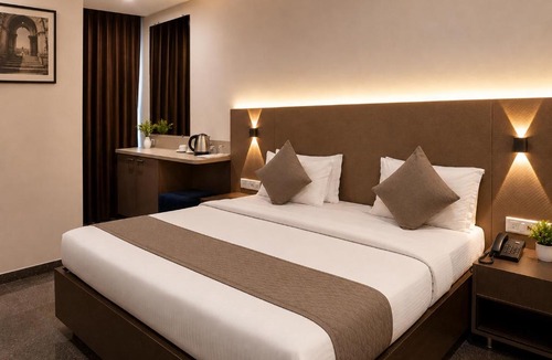 Surat Bed & Breakfast | Hotel Royal Rituals
