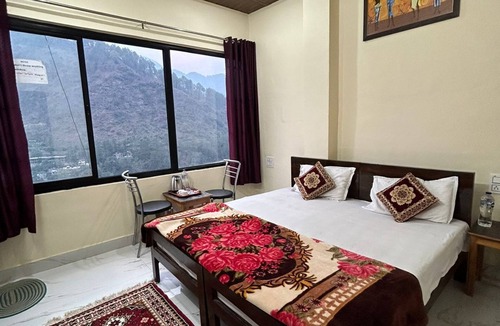 Uttarkashi Hotel | Hotel Royal Sainik