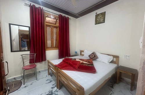 Uttarkashi Hotel | Hotel Royal Sainik