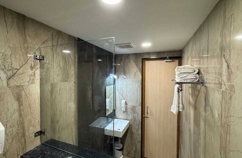 Thanjavur Hotel | Hotel Royal stay