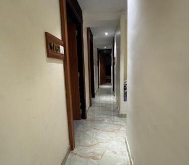 Dharavi Hotel | Hotel Royal Suites