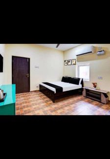 Iyyappanthangal Hotel | Hotel RR palace iyyapanthangal near Ramachandra hospital