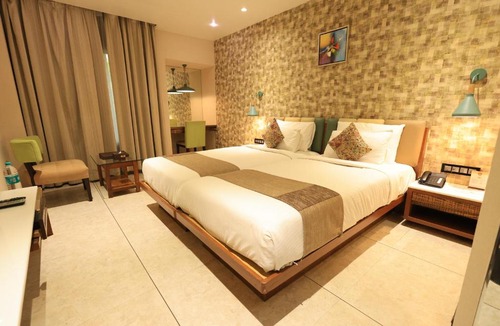 Akola Hotel | Hotel RS Exclusive Stay & Fine Dine - Near to Akola Junction