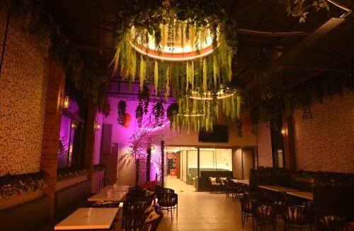 Chandauli Hotel | Hotel RS Grand