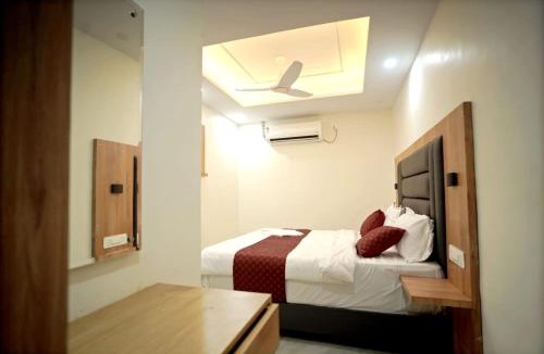 Rudrapur Hotel | HoTEL RUDRA