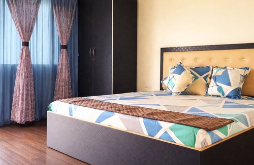 Jakh Hotel | Hotel Rudraksh & Restaurant Nainital