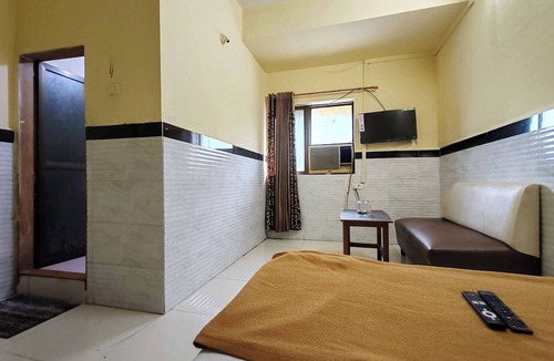 Panvel Hotel | Hotel Sahara Lodge
