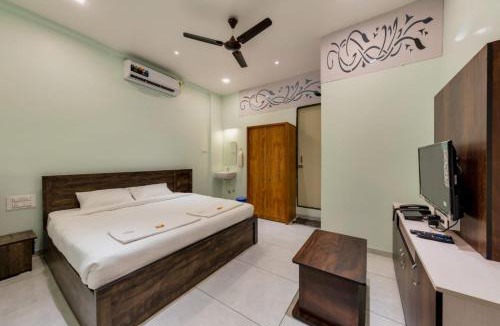 Kolhapur Hotel | Hotel Saheb