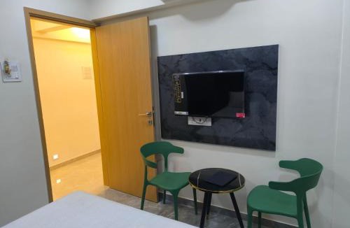 Thane West Hotel | Hotel Sai Nidhi Residency