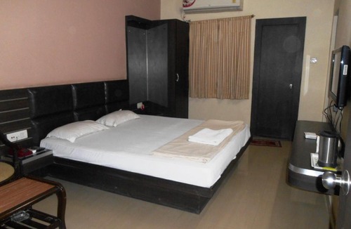 Raigarh Hotel | Hotel Saket Heritage