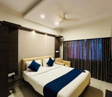 Gandhi Nagar Hotel | Hotel Sandalwood Inn - Rooms and Spa