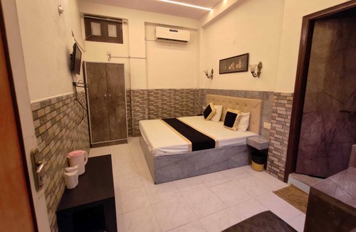 Agra Hotel | HOTEL SARWAN