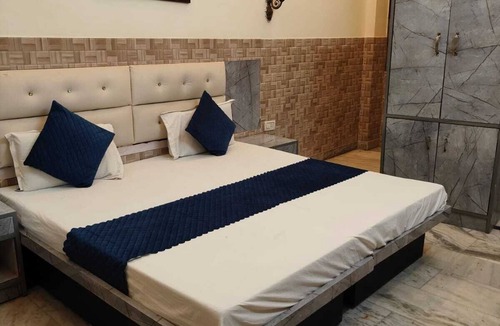 Agra Hotel | HOTEL SARWAN