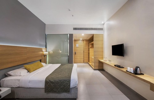 Thane West Hotel | Hotel Satkar Grande