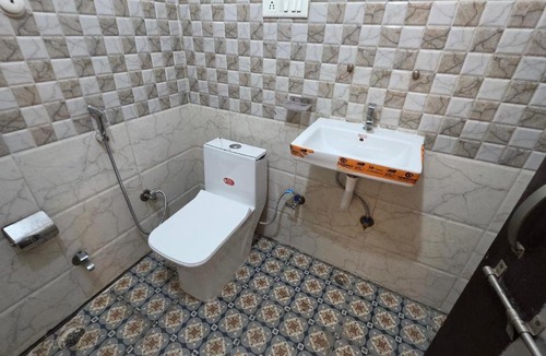 Jwalapur Hotel | Hotel Satyam Swagat