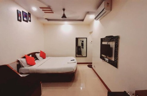 Mahabaleshwar Hotel | Hotel Savairah Palace